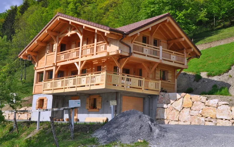 Structure poteau-poutre en bois massif
